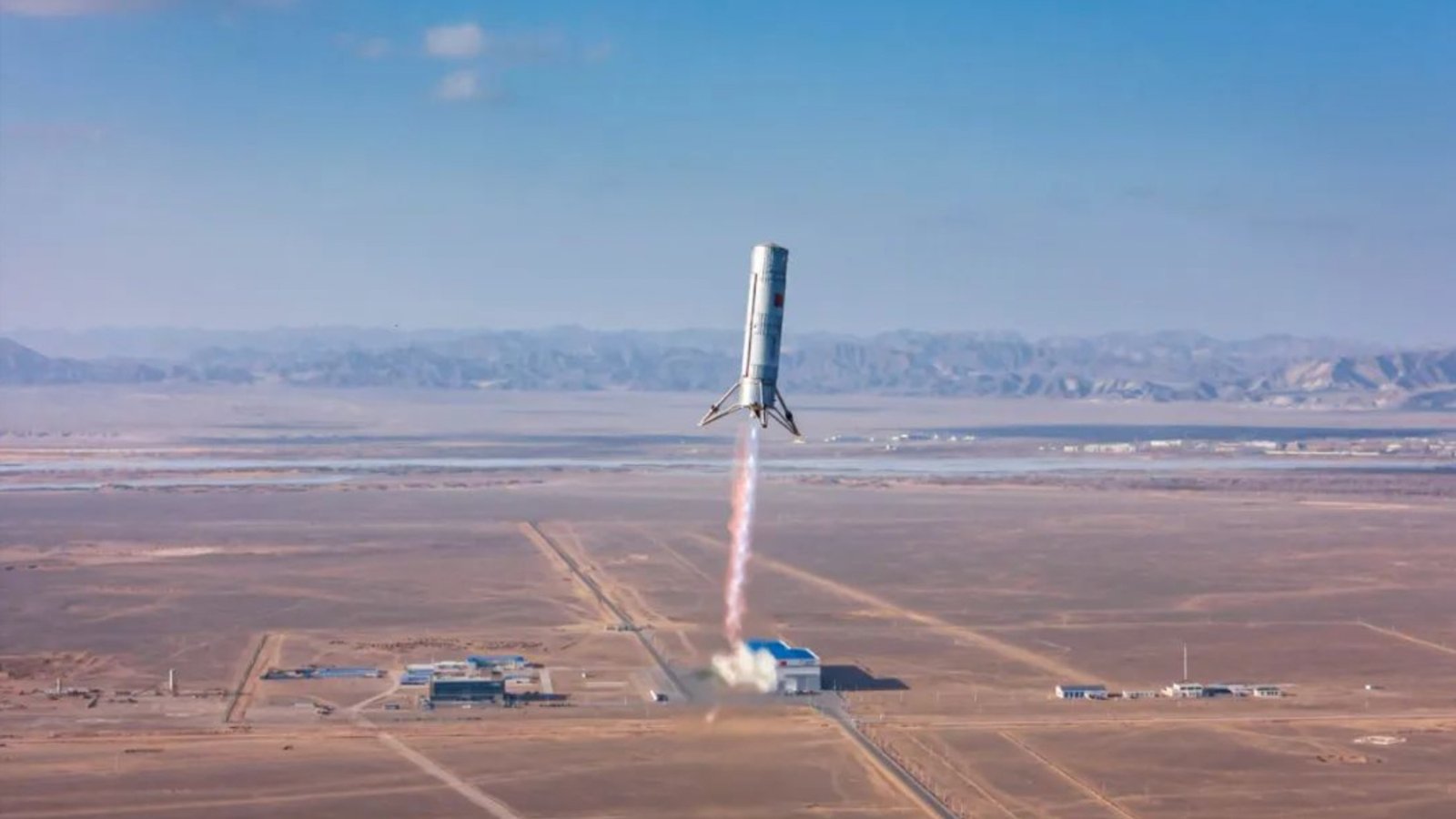 Cohete Zhuque-3 de LandSpace tras su aterrizaje en Gansu, China